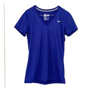 Nike v-neck short sleeve top